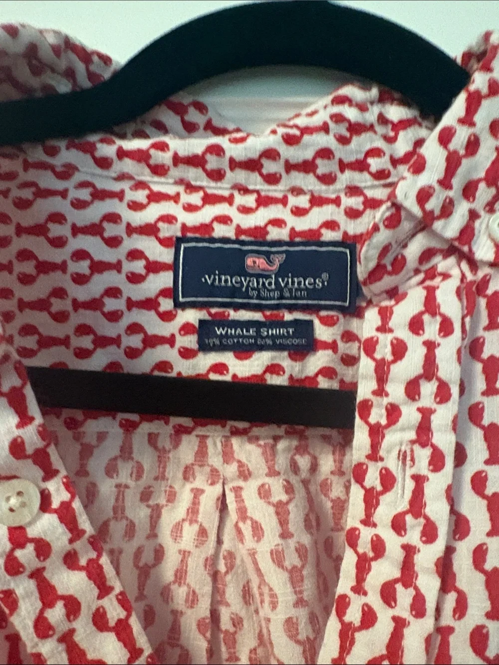 Vineyard Vines White Short-Sleeve Button-Down with Red Print